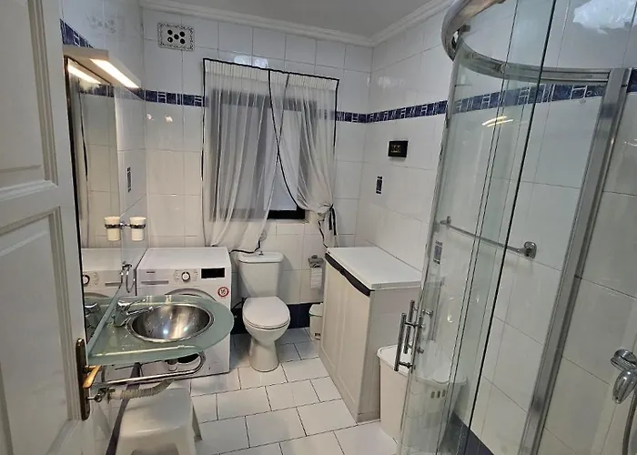 Three Bedroom In Qawra Apartment