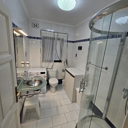 Three Bedroom In Qawra شقة